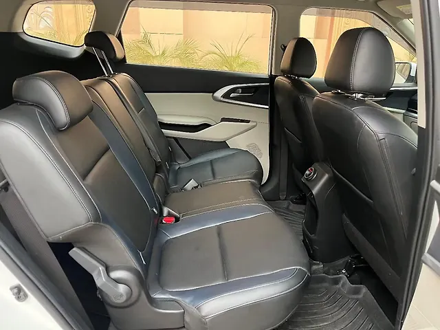 Used Kia Carens [2022-2023] Prestige 1.5 Petrol MT 7 STR in Gurgaon