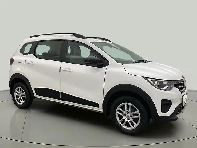 Used 2023 Renault Triber in Pune