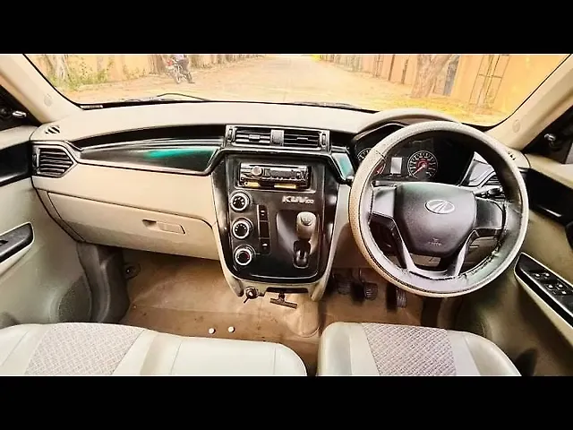 Used Mahindra KUV100 [2016-2017] K6+ D 6 STR [2016-2017] in Vadodara