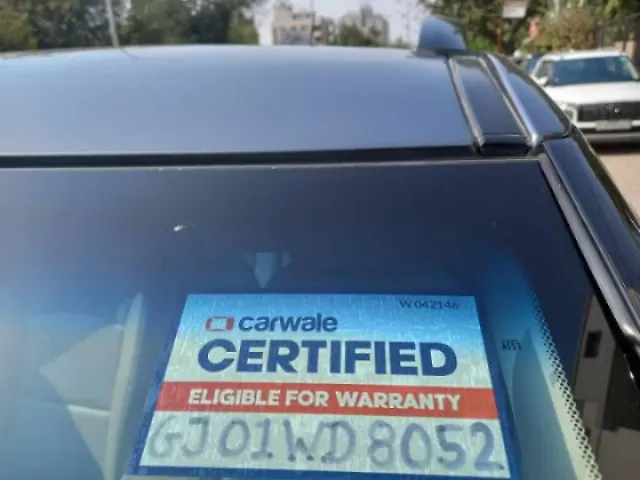 Used Mahindra XUV300 [2019-2024] W8 (O) 1.5 Diesel [2020] in Ahmedabad