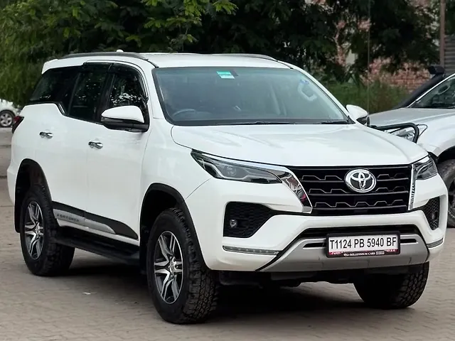 Used Toyota Fortuner 4X2 AT 2.8 Diesel in Jalandhar