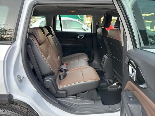 Used Jeep Meridian Limited (O) 4X2 AT [2022] in Pune