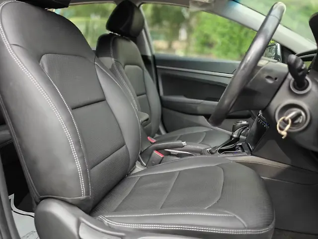 Used Hyundai Elantra [2016-2019] 2.0 SX AT in Mumbai