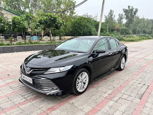 Used 2020 Toyota Camry in Delhi