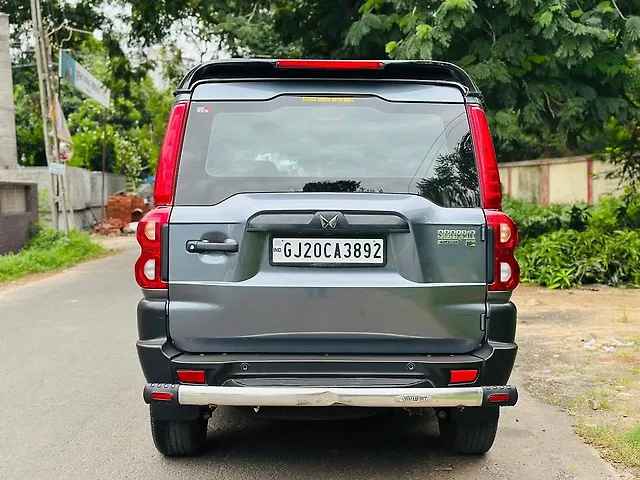 Used Mahindra Scorpio S MT 9STR in Vadodara