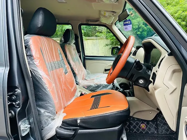 Used Mahindra Scorpio S MT 9STR in Vadodara
