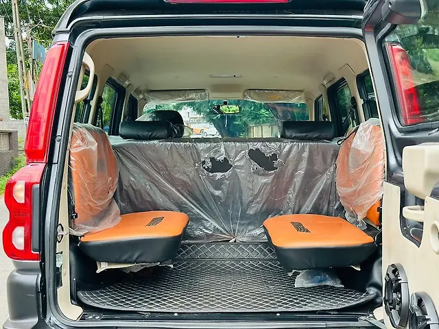 Used Mahindra Scorpio S MT 9STR in Vadodara