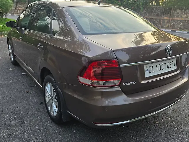 Used Volkswagen Vento [2015-2019] Highline Plus 1.5 AT (D) 16 Alloy in Delhi