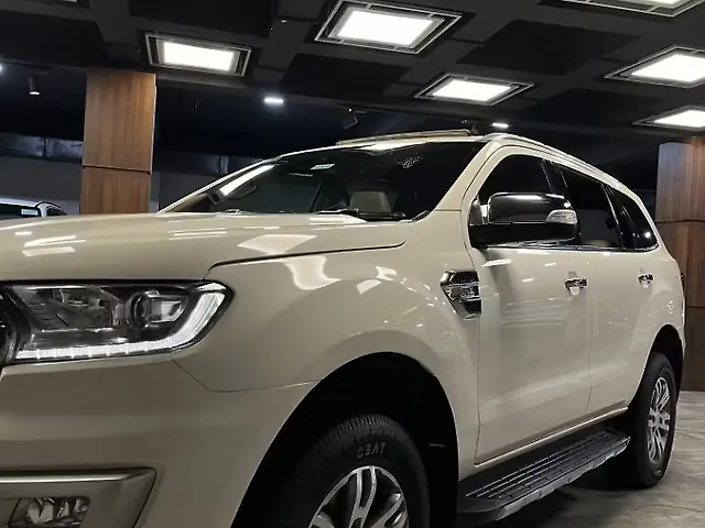 Used Ford Endeavour [2016-2019] Titanium 3.2 4x4 AT in Lucknow