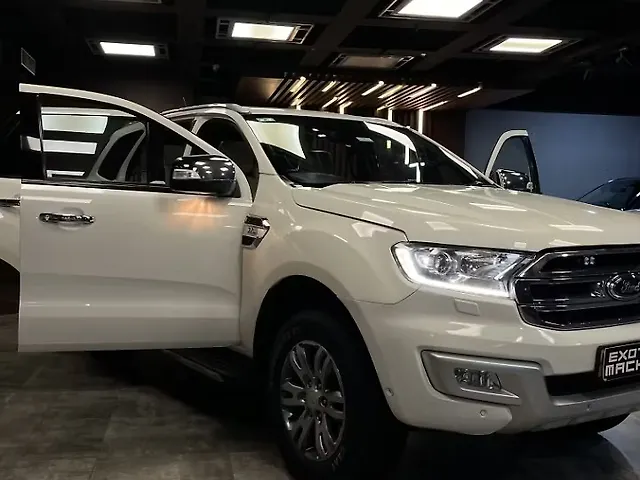 Used Ford Endeavour [2016-2019] Titanium 3.2 4x4 AT in Lucknow