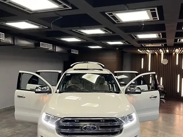 Used Ford Endeavour [2016-2019] Titanium 3.2 4x4 AT in Lucknow