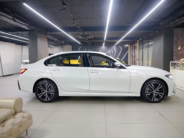 Used BMW 3 Series Gran Limousine 330Li M Sport [2023] in Delhi