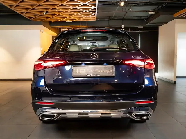 Used Mercedes-Benz GLC 300 4MATIC in Delhi