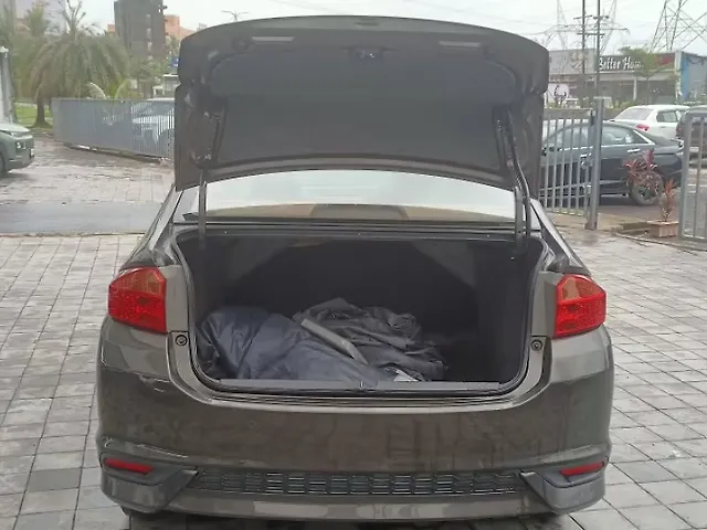 Used Honda City 4th Generation V Petrol in Thane