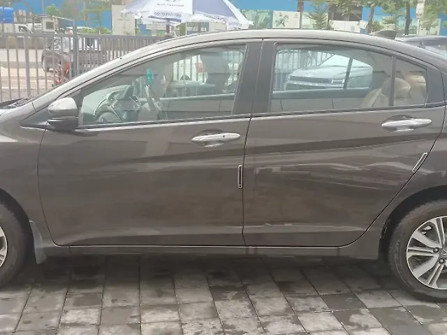 Used Honda City 4th Generation V Petrol in Thane