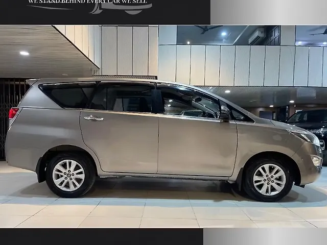 Used Toyota Innova Crysta [2016-2020] 2.4 V Diesel in Jaipur