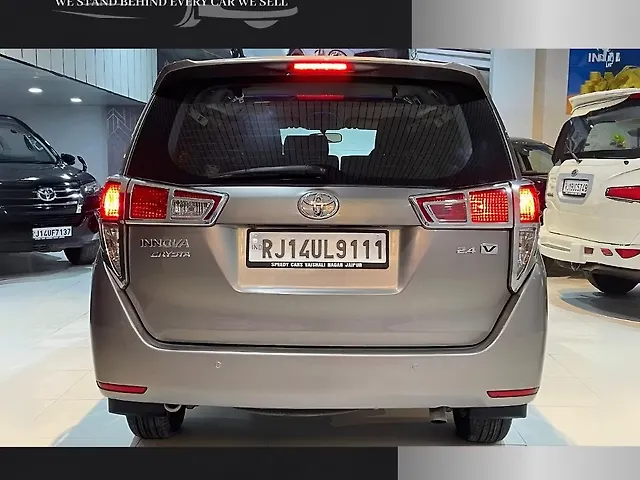 Used Toyota Innova Crysta [2016-2020] 2.4 V Diesel in Jaipur