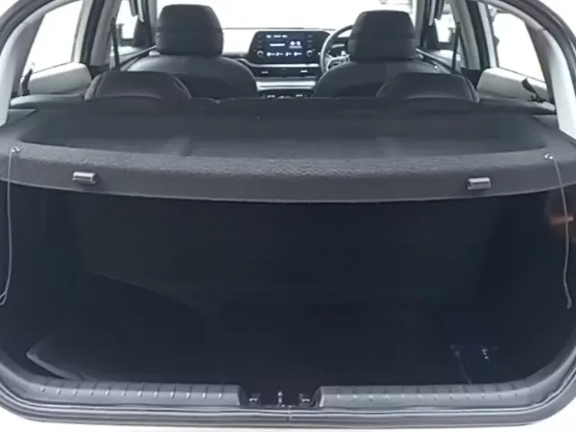 Used Hyundai i20 Asta 1.2 MT in Mumbai