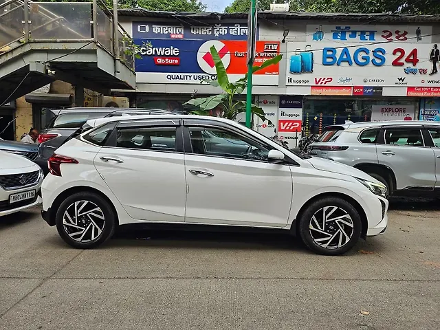 Used Hyundai i20 Asta 1.2 MT in Mumbai