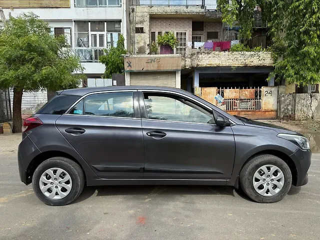 Used Hyundai Elite i20 [2017-2018] Sportz 1.4 CRDI in Agra