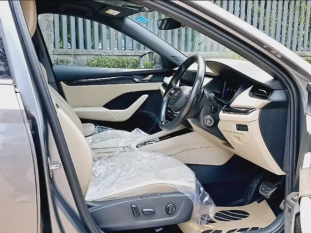 Used Skoda Octavia L&K 2.0 in Delhi