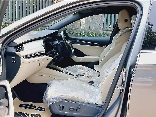 Used Skoda Octavia L&K 2.0 in Delhi