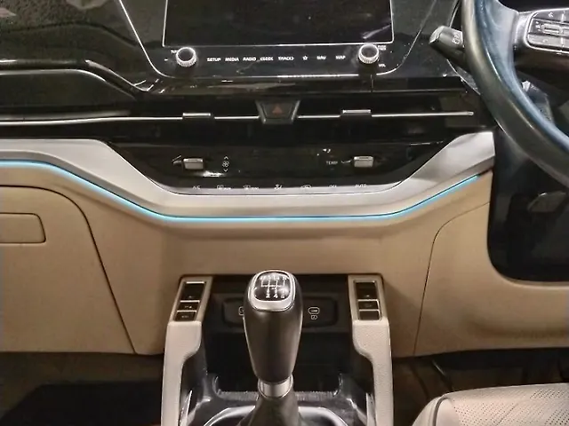Used Kia Carens [2022-2023] Luxury Plus 1.5 Diesel 6 STR in Delhi