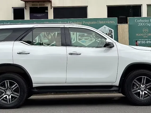 Used Toyota Fortuner [2016-2021] 2.8 4x2 AT [2016-2020] in Chandigarh