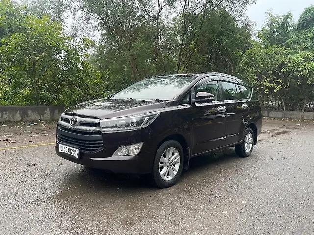 Used Toyota Innova Crysta [2016-2020] 2.4 V Diesel in Delhi