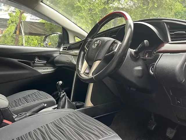 Used Toyota Innova Crysta [2016-2020] 2.4 V Diesel in Delhi