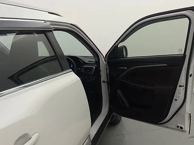 Used Maruti Suzuki Brezza ZXi [2023-2025] in Delhi