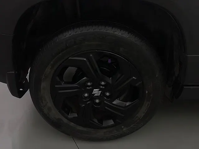 Used Maruti Suzuki Brezza ZXi [2023-2025] in Delhi