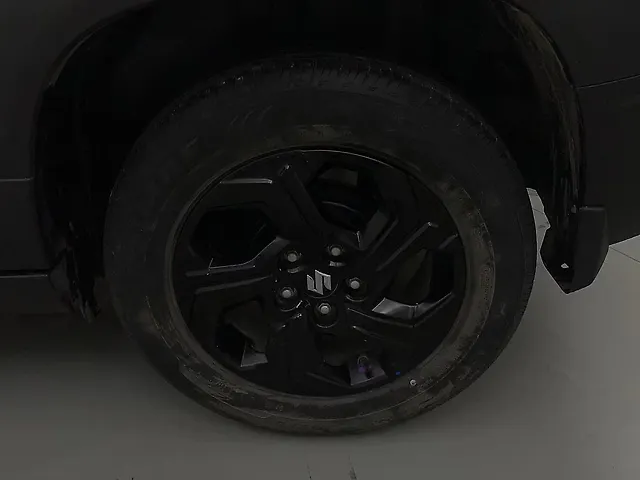 Used Maruti Suzuki Brezza ZXi [2023-2025] in Delhi