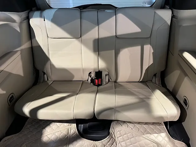 Used Ford Endeavour [2016-2019] Titanium 2.2 4x2 AT [2016-2018] in Delhi
