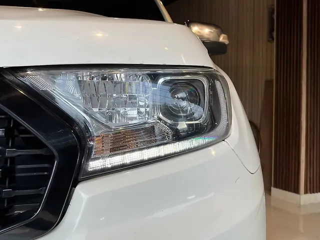 Used Ford Endeavour [2016-2019] Titanium 2.2 4x2 AT [2016-2018] in Delhi