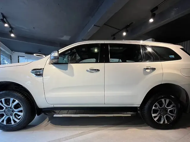 Used Ford Endeavour [2016-2019] Titanium 2.2 4x2 AT [2016-2018] in Delhi