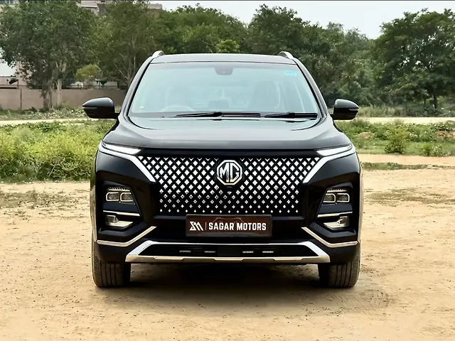 Used MG Hector Plus Sharp Pro 1.5 Turbo Petrol CVT 7 STR [2023] in Delhi