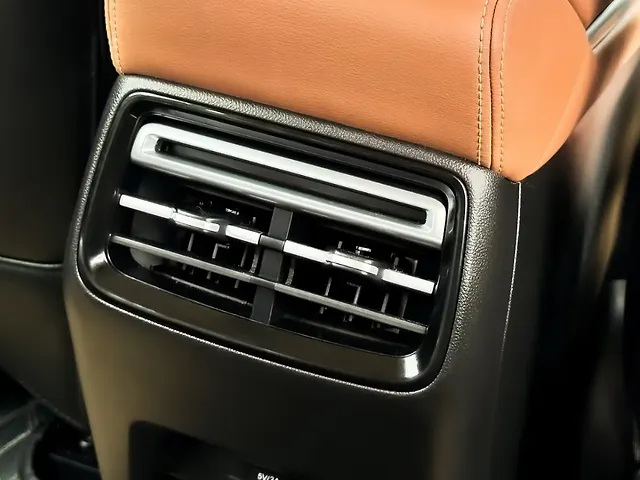 Used MG Hector Plus Sharp Pro 1.5 Turbo Petrol CVT 7 STR [2023] in Delhi
