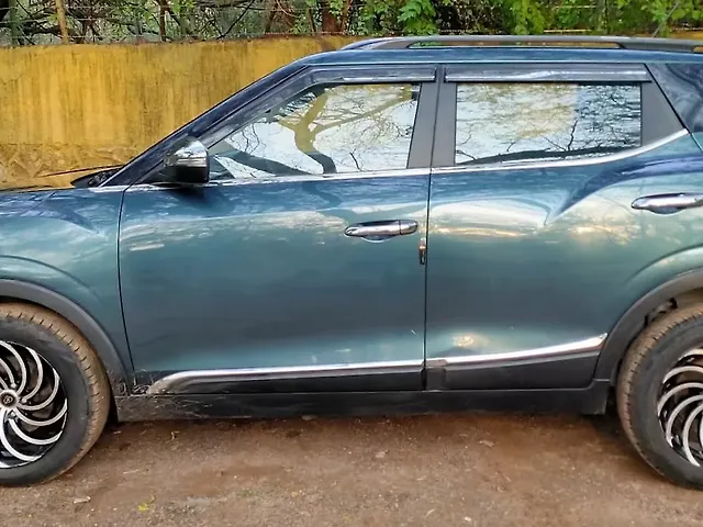 Used Mahindra XUV300 [2019-2024] W8 (O) 1.5 Diesel [2020] in Delhi
