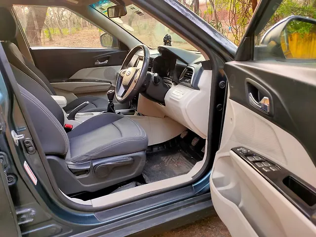 Used Mahindra XUV300 [2019-2024] W8 (O) 1.5 Diesel [2020] in Delhi