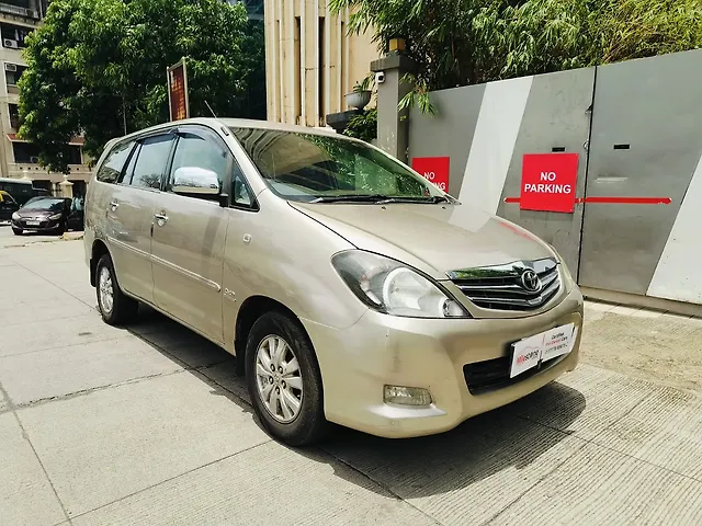 Used 2011 Toyota Innova in Mumbai