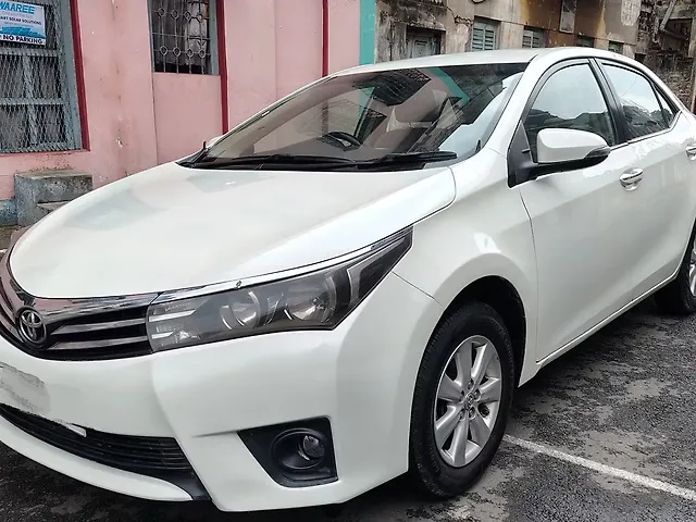 Used 2015 Toyota Corolla Altis in Kolkata