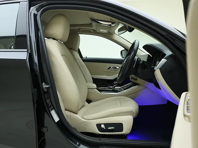 Used BMW 3 Series [2016-2019] 330i Sport Line in Delhi
