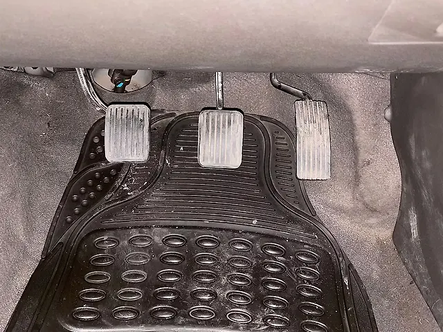 Used Hyundai i10 [2010-2017] Era 1.1 iRDE2 [2010-2017] in Bangalore