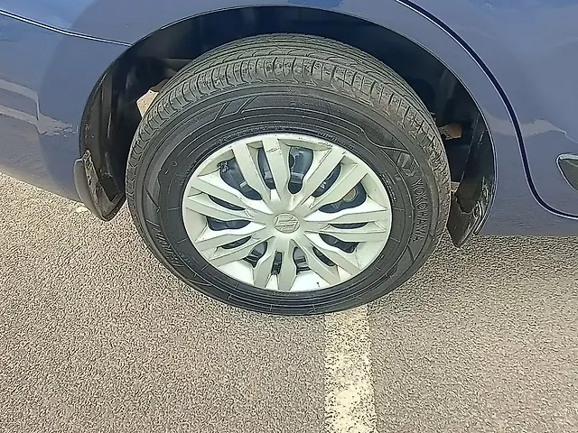Used Maruti Suzuki Dzire [2017-2020] VXi AMT in Bangalore