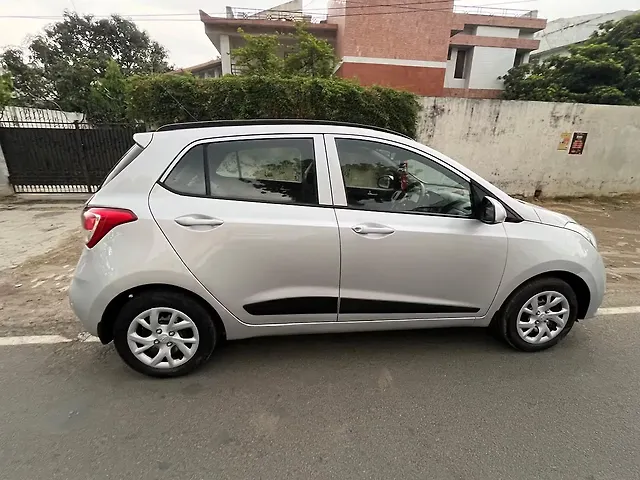 Used Hyundai Grand i10 Sportz (O) 1.2 Kappa VTVT [2017-2018] in Lucknow