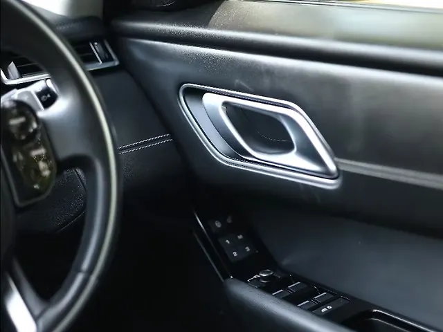 Used Land Rover Range Rover Velar [2017-2023] 2.0 R-Dynamic SE Petrol 250 in Delhi
