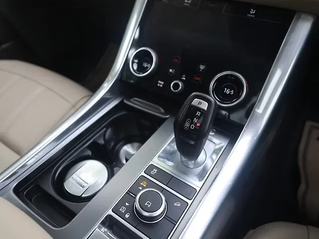 Used Land Rover Range Rover Sport [2018-2022] SE 2.0 Petrol in Delhi