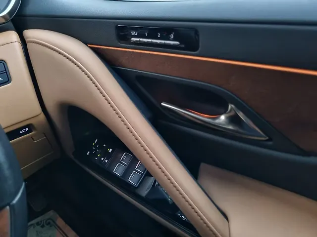Used Lexus LX 500d with Ash Open Pore Sumi Black Trim in Delhi