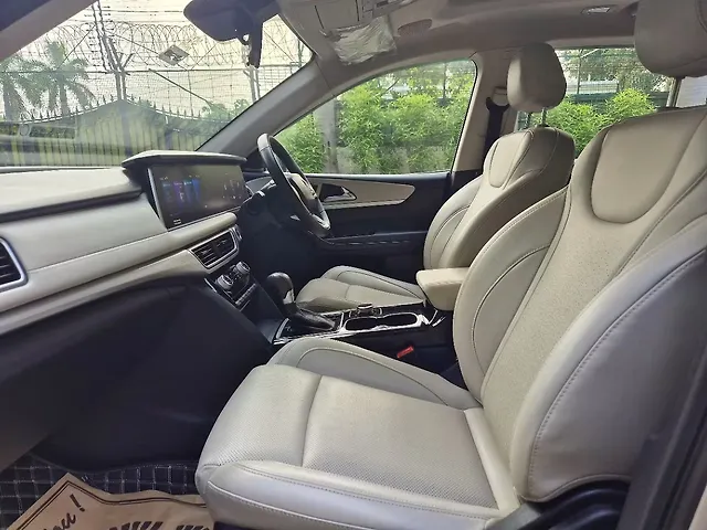 Used Mahindra XUV700 AX7 Luxury Pack Diesel AT AWD 7 STR in Gurgaon